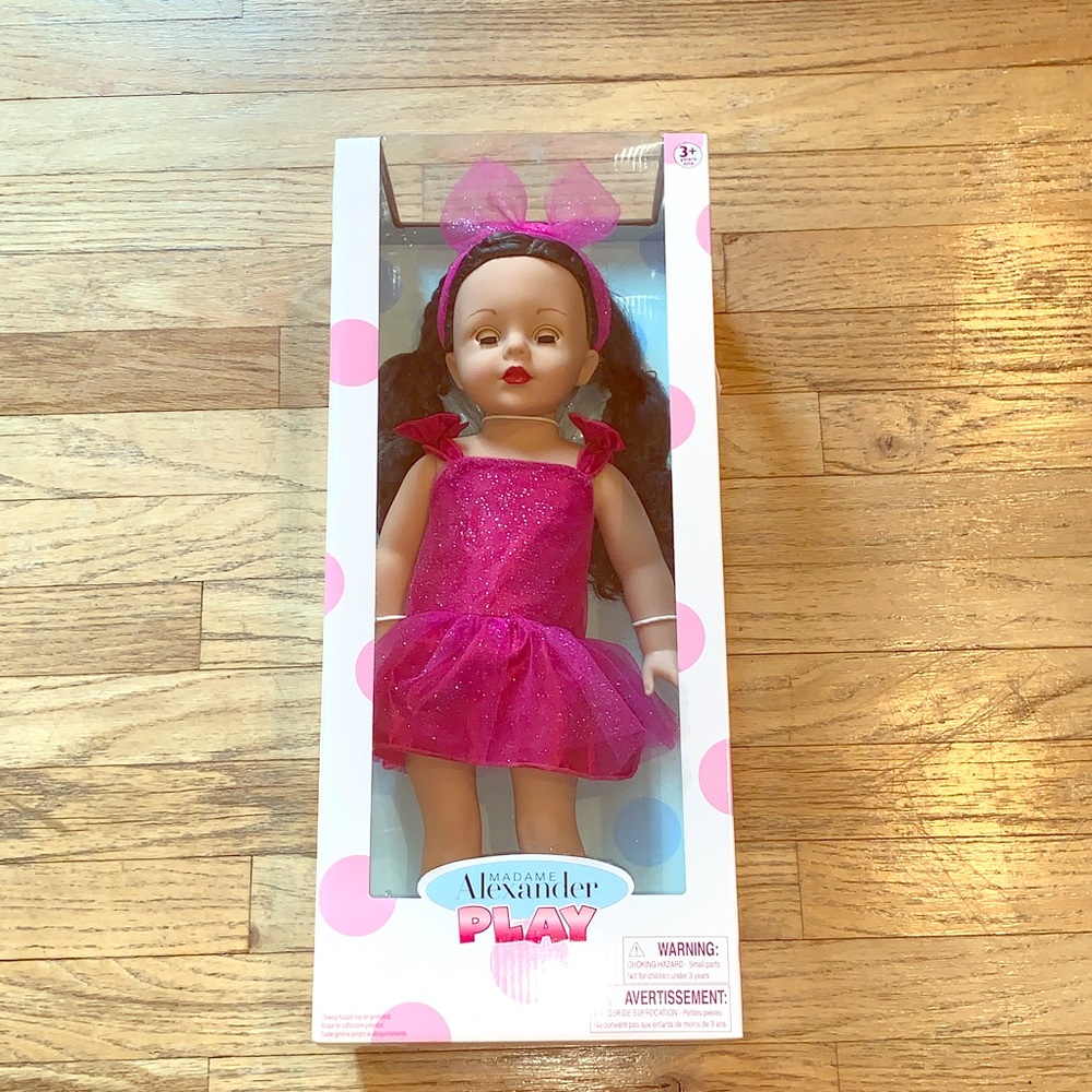 Madame Alexander Doll ( Brand New !!!!!!!! )